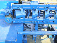Machine industrielle pour la fabrication de tapis en jonc tressé, de cordes en jonc, de tapis en paille de riz et de bambou, et de rideaux tressés