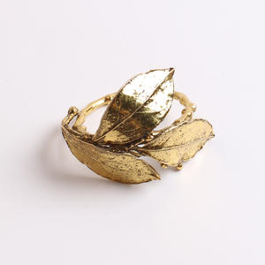 แหวนผ้าเช็ดปากลายใบไม้วินเทจสำหรับงานเลี้ยงแต่งงาน - Product Image 6