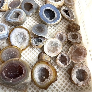 Toptan toplu yüksek kaliteli şifa doğal akik Geodes kristal taş Geodes ev dekorasyon için - Product Image 3