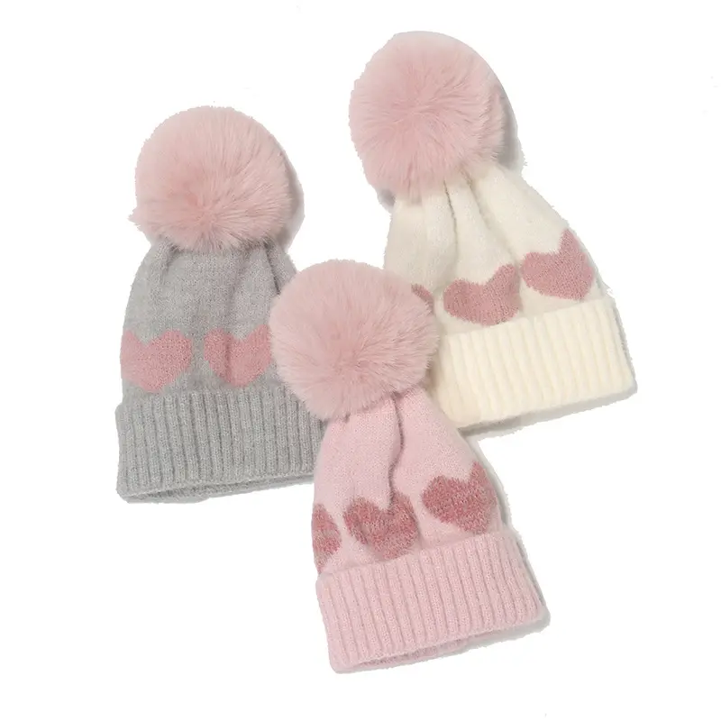 2023 Hot Selling Infantil crianças Tricô Chapéu Coração Padrão Bonito Doce Fluffy Soft Girl Knitting Hat