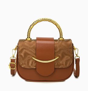 Fashionable Lady's Geometric Pattern Handbag with Polyester Lining. Casual Beach Use Anti-Theft Design. Made of PU <b>Material</b>. - Product Image 3