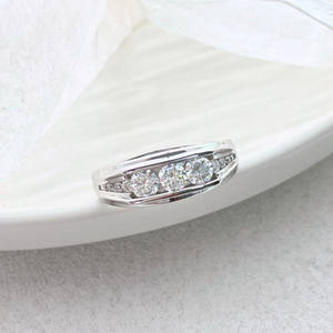 Probador de paso de anillo de plata 925 de moissanita VVS de media eternidad hecho a medida con certificado GRA - Product Image 2