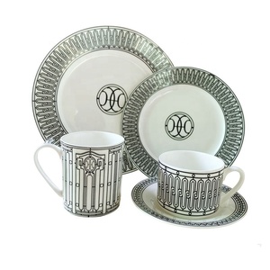 Wholesale Steak Plates Gift Round Ceramic Plates Hotel Restaurant <b>Dinnerware</b> <b>Set</b> - Product Image 4