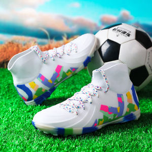 OEM Hombres de tobillo alto Deportes <span class=keywords><strong>Turf</strong></span> Interior/Exterior Fútbol <span class=keywords><strong>Botas</strong></span> de fútbol Nueva malla Estilos baratos TPU <span class=keywords><strong>Suela</strong></span> Zapatos de entrenamiento para el invierno - Product Image 6