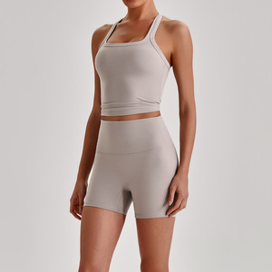 <span class=keywords><strong>Set</strong></span> <span class=keywords><strong>Sportivo</strong></span> da Donna di Alta Qualità Personalizzato, Reggiseno <span class=keywords><strong>Sportivo</strong></span> e Pantaloncini da Ciclismo, <span class=keywords><strong>Abbigliamento</strong></span> per Allenamento e Yoga - Product Image 3