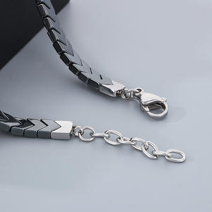 Özel kazınmış paslanmaz çelik gül altın zincir bağlantı bilezik bilek bandı manşet bilezik hematit taş ve ayarlanabilir zincir ile - Product Image 4