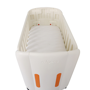 Lit bébé multifonctionnel avec tapis d'éveil pour nourrissons et tout-petits de 0 à 3 ans - Product Image 3