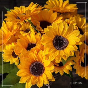 X-1236 Decorazione d'Interni, Bouquet di 13 Girasoli Artificiali da 34CM - Product Image 1