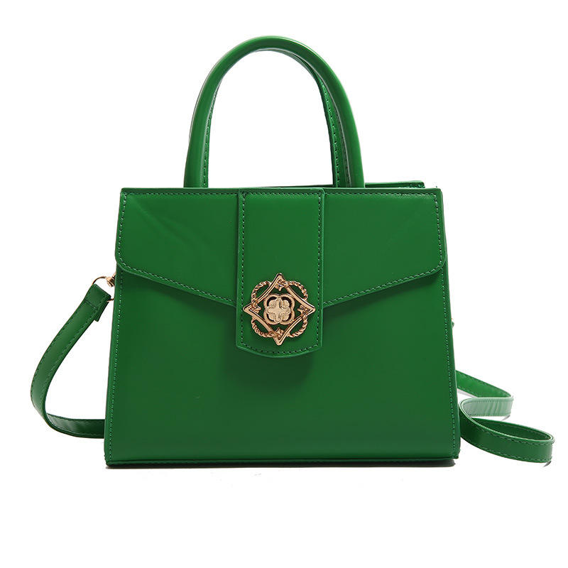 สีเขียว