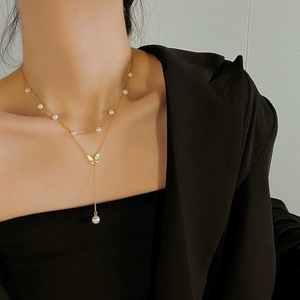 XL016 Diseño de mariposa Gargantilla femenina Collar Cadena de doble capa Colgante Acero inoxidable Mariposa Perla Collar Clavícula - Product Image 3