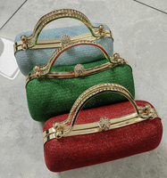 Sac à main de luxe 2024 avec motif diamant, poignée en cristal, pochette de soirée ornée de strass pour dîner, fête ou mariage