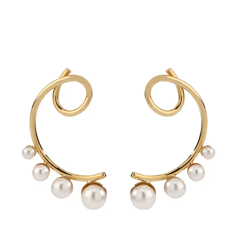 Latest Design Curved Pearl Earrings Hot Sale Gold Plated Jewelry Earrings for Girls
