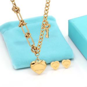 طقم مجوهرات نسائي فاخر من الذهب عيار 18 قيراط، سوار وقلادة من الفولاذ المقاوم للصدأ - Product Image 1