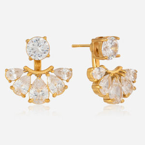 Pendientes de circonita en forma de abanico, chapados en oro, con engaste de garra, joyería para fiestas - Product Image 1