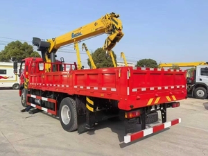 Camión Grúa Hidráulica Dongfeng de 220hp, 10 Toneladas, 5 Secciones, Chasis 4x2, Caja de Carga de 6m, Rotación Completa, Elevación Hidráulica - Product Image 3