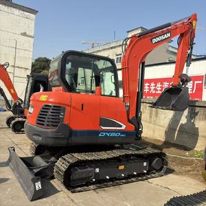 Mini-excavatrice sur chenilles hydraulique Doosan DX60-9C d'occasion, 6 tonnes, à vendre - Product Image 1