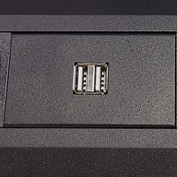 Prise de courant de table NEMA5-15R 3 voies avec chargeur USB 2 ports et interrupteur d'alimentation en stock pour meubles