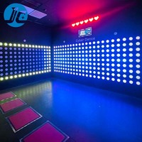 Mur de jeu de mémoire lumineux contrôlé par PC avec LED RGB pour aéroports et parcs de trampolines - Offre Spéciale