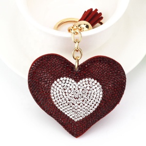 Llavero de moda bicolor con borlas y diamantes de imitación en forma de corazón, colgante de cristal brillante para bolso, accesorio en forma de corazón en stock - Product Image 5