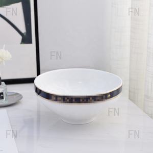 La Vajilla de Cerámica Azul y Blanca Más Vendida Viene con Cajas de Regalo y Bandeja con Logotipo - Product Image 4