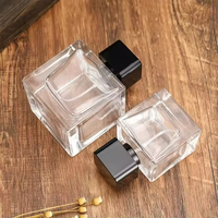 Vente chaude 30ml 50ml 100ml Cube vide bouteille en verre de parfum facile à sertir bouteilles en verre de parfum clair avec bouchon de cube en plastique