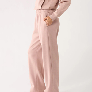 Factory Wholesale <b>Women's</b> <b>Straight</b> <b>Leg</b> Double Waisted Oversized Sweatpants with Flat Front Winter Regular Fit - Product Image 4