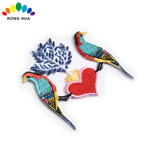 Applicazione Ricamata Personalizzata a Forma di Uccello, Patch Termoadesiva per Abbigliamento, Borse, Uniformi e Cappelli - Product Image 2