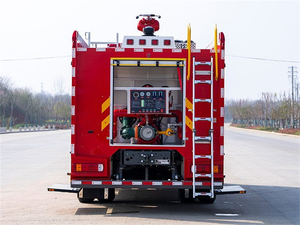Camion-citerne à eau et mousse Sinotruk 8000 litres 4X2, le plus vendu et fiable, pour les usines pétrolières et chimiques - Product Image 6