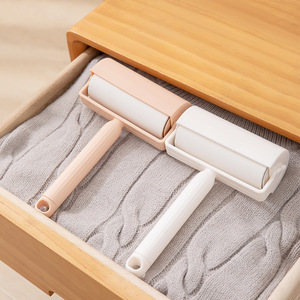 <b>Lint</b> <b>Roller</b> Portable With Lid For Clothes 50 Tear Paper Core Plastic Material - Product Image 1
