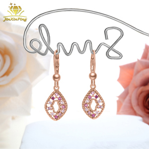 <span class=keywords><strong>Boucles</strong></span> <span class=keywords><strong>d</strong></span>'<span class=keywords><strong>oreilles</strong></span> <span class=keywords><strong>pendantes</strong></span> géométriques en zircon or rose pour enfants - Bijoux mignons en argent sterling 925 pour petites filles - Product Image 3