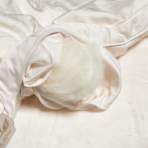 ดูเซียงเม่ยเมี่ยนคังผ้านวมใยถั่วเหลืองปักลาย 203x229 ซม. ผ้าซาตินสำหรับใช้ในโรงแรม ให้ความอบอุ่นตลอดทั้งสี่ฤดู - Product Image 4