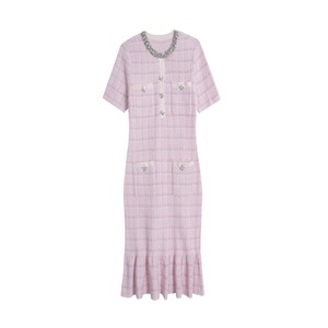 Abito <span class=keywords><strong>Midi</strong></span> in Lana Rosa con Scollo a O, Maniche Corte e Decorazioni in Cristallo, Elegante Abbigliamento Femminile - Product Image 1