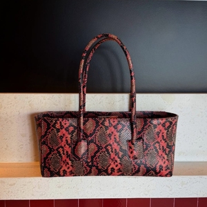 Borsa in <span class=keywords><strong>Pelle</strong></span> con Motivo Pitonato <span class=keywords><strong>per</strong></span> Donne, Borsa a Spalla Classica in Vera <span class=keywords><strong>Pelle</strong></span> <span class=keywords><strong>per</strong></span> Signora - Product Image 1