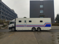 Camion chirurgical mobile SITRAK de 12 mètres avec rampe hydraulique arrière entièrement équipée, véhicule médical hospitalier