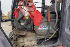 Pelle sur chenilles Hitachi ZX120 d'occasion à prix Offre Spéciale bon marché Hitachi ZX120 ZX200 ZX70 pour Offre Spéciale - Product Image 6