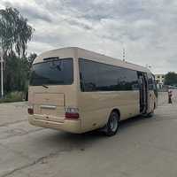 Bus d'occasion à conduite à gauche, 4 cylindres, 6 cylindres, 4x2, 27 places, 30 places, diesel, Coaster, fabriqué en Chine