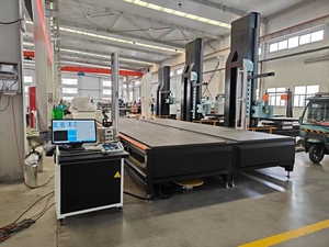 RC 2D/<span class=keywords><strong>3D</strong></span>/5 trục EPS xốp PE PS bọt nóng dây <span class=keywords><strong>CNC</strong></span> Cutter với giấy chứng nhận CE lõi bánh thành phần 5 trục <span class=keywords><strong>CNC</strong></span> Máy cắt - Product Image 3