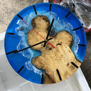 Horloge murale en résine époxy et bois massif naturel, décoration artistique Océan Bleu, article de luxe, vente en gros fabricant - Product Image 6