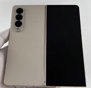 Vente en gros remis à neuf pour <span class=keywords><strong>Samsung</strong></span> Galaxy Z Fold4, <span class=keywords><strong>Smartphone</strong></span> <span class=keywords><strong>pliable</strong></span> d'occasion Écran principal 7.6 "Snapdragon 8 + Gen 1 Appareil photo 50MP - Product Image 1