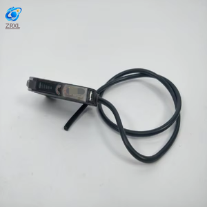 חדש לגמרי ומקורי חדש ומקורי E3x-na41 מתג פוטואלקטרי אוטומטי אוטומציה תעשייתית ניתנת לתכנות מהירה - Product Image 1