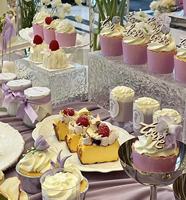 Socle en acrylique Présentoir de nourriture en acrylique Blanc Buffet Riser Cube Dessert Vitrine Épais Gâteau Plinthe Stand pour la Fête de Mariage