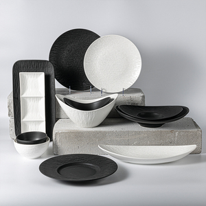 Japanese Korean Style Vajilla De Porcelana Matte Black Retro Stone Ceramic <strong>Dinnware</strong> Set Western Restaurant Dinner Sets Plates - Product Image 4