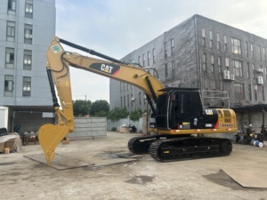 รถขุดไฮดรอลิกตีนตะขาบ CAT 320D2L มือสองคุณภาพสูง ขนาด 20 ตัน ใช้งานน้อย เหมาะสำหรับงานก่อสร้าง - Product Image 6