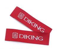 Étiquette tissée pour vêtements de costume avec logo personnalisé haute densité pour vêtement, logo en caoutchouc