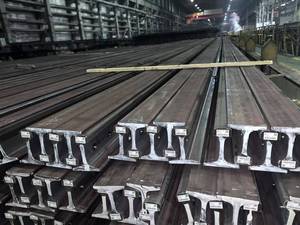 Rail en acier allié R350HT U71Mn, traité thermiquement, rail de chemin de fer robuste pour la construction de voies ferrées à forte charge - Product Image 3