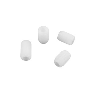 Conectores de plástico de doble vía Ying Sheng con tuerca preincrustada para tableros de 16 y 18 mm para herrajes de armarios - Product Image 1