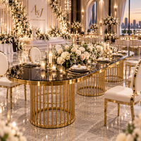 Table de banquet ovale, plateau noir, structure en acier inoxydable doré, base à 3 pieds, table de salle à manger moderne pour mariage et hôtel