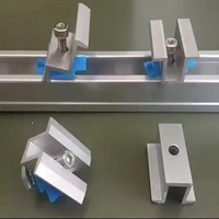 Accessoires de montage de panneaux solaires en aluminium haute résistance pour système de support solaire (clips centraux et latéraux)