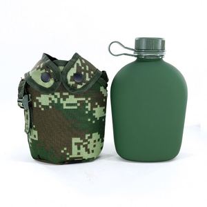 Botella de agua/cantimplora táctica original de fábrica, color verde oliva, de plástico PP o HDPE, para exteriores. - Product Image 3