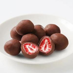 Vente flash : sandwich aux fraises entières, chocolat en couches, bonbons, friandises, boule de chocolat, fraises lyophilisées au chocolat - Product Image 3